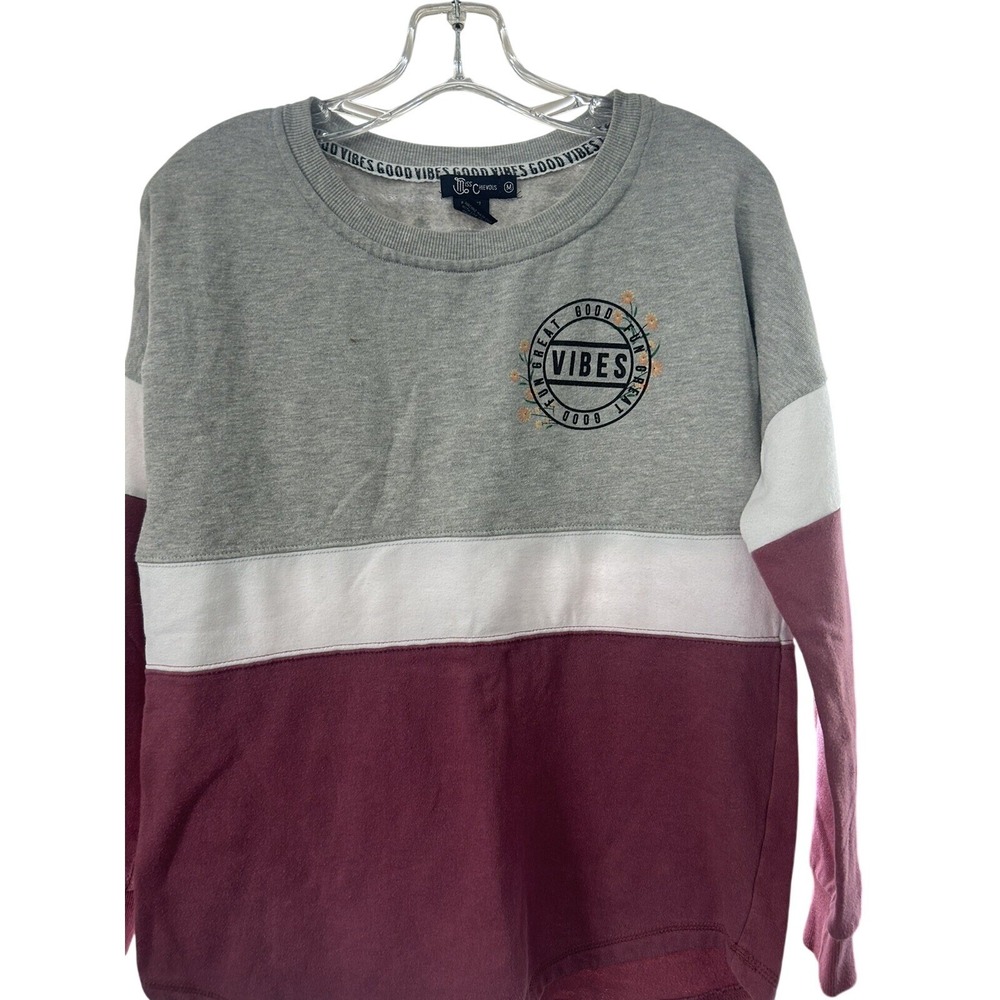 Miss Chievous Good Vibes Colorblock Sweatshirt Grey Burgundy Floral Graphic M‎